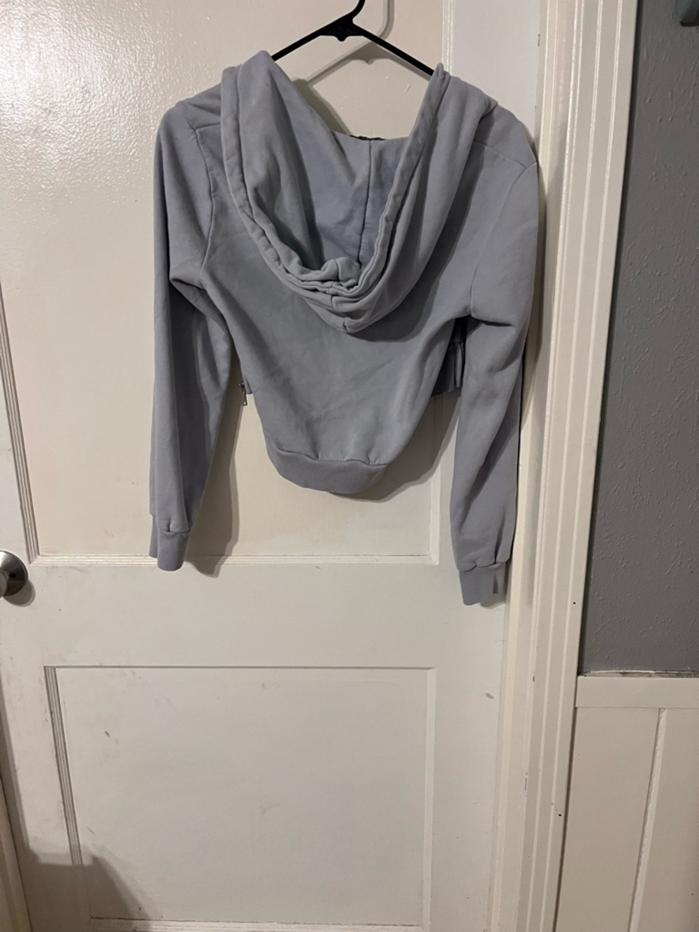 Brandy Melville Lavender Zipper  Jacket with Logo Tag - Picture 3 of 4